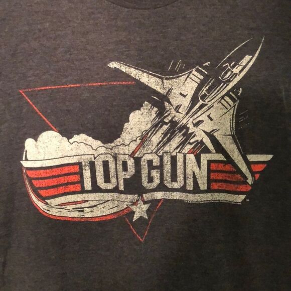 Old Navy Collectabilitees Top Gun Movie Te… - Picture 2 of 8